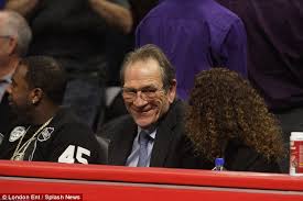 She is known for her work on men in black ii (2002), robocop 2 (1990) and the hunted (2003). Tommy Lee Jones Can T Keep His Eyes Off Wife Dawn During Basketball Game In La Daily Mail Online