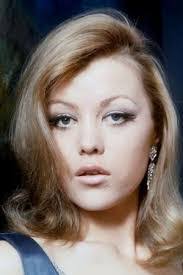 Tracey Crisp's Instagram, Twitter & Facebook