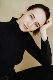 Lucy Berger's Instagram, Twitter & Facebook