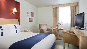 Parking is available for a fee. Holiday Inn Gatwick Airport Hotel Visitlondon Com