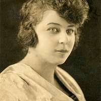 Stage actress Helen Byron (SAYRE 16301)