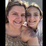 Kelly Klinedinst's Instagram, Twitter & Facebook