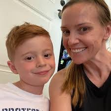 Jillian Sloan's Instagram, Twitter & Facebook