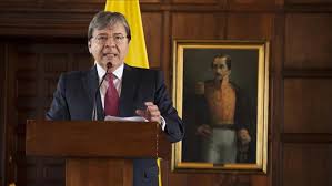 De acuerdo con analistas, colombia necesita enfocarse en otros frentes abiertos más allá del © presidencia marta lucía ramírez es la nueva canciller de colombia, en reemplazo de claudia blum. Canciller Trujillo En Colombia No Se Pedira Pasaporte A Venezolanos
