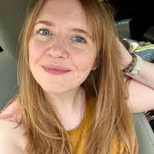 Leyla Bahmanyar's Instagram, Twitter & Facebook