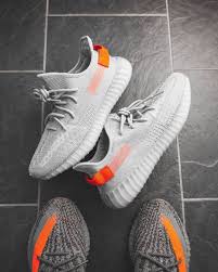 Sneakers Romania On Instagram Adidas Yeezy Boost 350 V2 Tail Light Rock Or Burn Follow Sneakers Ro Yeezy Shoes Women Yeezy Casual Shoe Sneakers