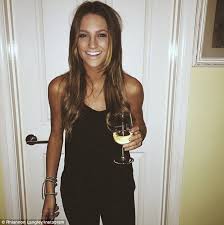 Rhiannongetsrhino Blogger Shares Her Diary Of A Nose Job Nose Job Cosmetic Surgery Rhinoplasty