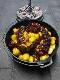 Grill Rezept Fur Dutch Oven Ribs Mit Kartoffeln Rezepte Dutch Oven Rezepte Grillen Rezepte