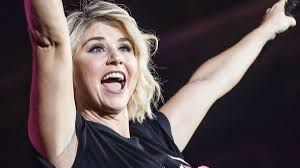 Beatrice egli first performed together with lys assia, the first winner of eurovision. Beatrice Egli Frisch Verliebt Neuer Freund Schlagerstar Packt Endlich Aus News De