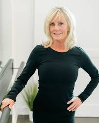 Member of the Month: Elena Chiappinelli ✨This December, we're celebrating Elena  Chiappinelli, our inspiring Member of the Month! 🌟 Her approach to living,  doing, and being well is a beautiful reminder of