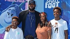 Lebron james kid | know your meme. Lebron James Son Bronny Posts Wild Video To Instagram Confuses Fans Hollywood Life