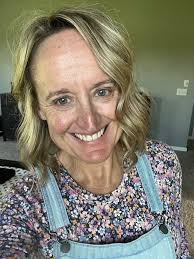 Seint Makeup and Skincare Product Discussion