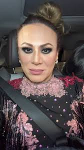 Así mi domingo en la barra de la breeesken, ando si voz nenas sorry