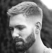 Quais são exatamente as proibições e questões a serem consideradas para um  judeu ao se barbear e cortar o cabelo? Há algo problemático em um judeu ter  esse penteado? Perguntando do ponto