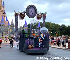 Walt disney world tim burton nightmare before christmas baseball. Disney What Is This Strange Nightmare Before Christmas Announcement Hiding In All The News The Disney Food Blog