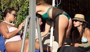 Are you the kind of person who like to upload only one or more than 100 pictures a day on instagram? Nina Lotsarh News Gr