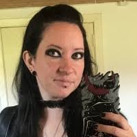 Vickie Nolan's Instagram, Twitter & Facebook