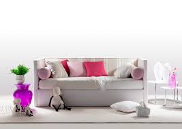 Birba è un letto trasformabile per la cameretta di bambini e ragazzi, interamente imbottito e personalizzabile in numerosi colori. Divano Letto Summer E Berto Salotti Moderno In Pelle In Tessuto