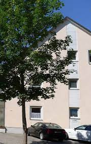 Etwas schattige lage und stark befahrene strasse, im winter keine sonne, aber im sommer wunderschön mit angrenzendem wald und der fluss zum baden. 3 Zimmer Wohnung Zu Vermieten Limesstrasse 22 81243 Munchen Aubing Mapio Net