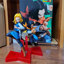 When appearing in dragon ball super, android 17 wears a white shirt with green sleeves that has mir imprinted across his chest in black letters, and a pair of blue jeans. Dragon Ball Super Android 18 Lazuli Android 17 Lapis Banpresto Action Figure Wish