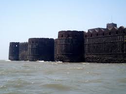 Travelogue Unlimited: Fort Janjira, the ...