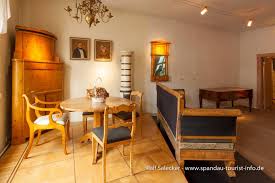 Discover a selection of 1,000 holiday rentals in gotisches haus, berlin that are perfect for your trip. Gotisches Haus In Spandau Stadtgeschichtliches Museum Online Reisefuhrer Fur Spandau