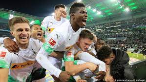 Bayern won its first three games under heynckes as coach, defeating borussia mönchengladbach, energie cottbus and bayer leverkusen. Borussia Monchengladbach Back For Good After Bayern Comeback Sports German Football And Major International Sports News Dw 07 12 2019