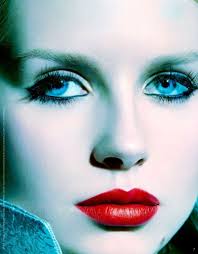 Lottie Moss Models Glam Makeup Trends For Vogue Mexico Lottie Moss Glam Makeup Makeup Trends