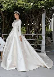 Visualizza altre idee su abito dior, dior, abiti. Abiti Da Sposa Di Alta Moda 2019 A Parigi I Grandi Stilisti Scelgono Il Bianco
