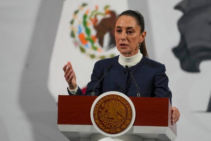 Sheinbaum dice que vuelos de monitoreo de EEUU son 'bajo petición' de  México - Los Angeles Times