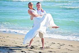 Simple Turtle Beach Wedding In Florida Wedding Beach Ceremony Beach Wedding Locations Florida Beach Wedding Locations