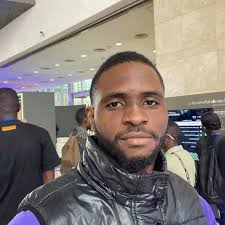 Crisvan Van-Dúnem added a new photo —...