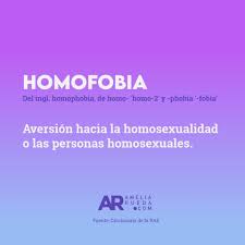 O que leva a homofobia? Facebook