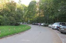 Seit 1985 gehört es in das portfolio der familie kuffler, die dieses idyll mit viel engagement zu schönstem glanz gebracht hat. Englischer Garten Parken Kostenlose Parkmoglichkeiten