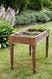 How To Make A Lettuce Table From Cast Off Furniture In 2020 Vegetable Garden Raised Beds Diy Raised Garden Building A Raised Garden