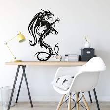 Am besten weichst du sie mit warmem wasser ein, dann lässt sie sich leichter mit einem spachtel abtragen. Wandtattoo Starker Drache Ein Bezauberndes Wandtattoo Mit Dem Gefahrlichen Fabelwesen Wall Art De