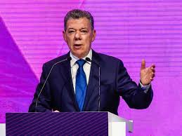 Juan manuel santos is the current and 32nd president of colombia. Former Colombian President Juan Manuel Santos Government And Media Must Work Together Government Gulf News