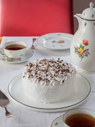 Einfache kuchen begeistern mit wenigen zutaten und sind ganz fix bereit für die spontane kaffeetafel. Vasina Torta Serbische Vasa Torte Chili Und Ciabatta