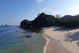 # trans tv #trans7 di jamin bikin tengang. Wisata Di Pantai Selatan Malang Tetap Buka Usai Diguncang Gempa