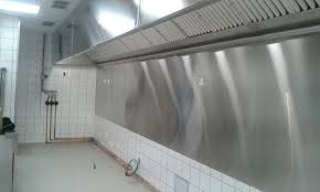 El acero inoxidable es uno de los mejores materiales disponibles para la batería de la cocina, ya que es durable y atractivo. Mil Anuncios Com Planchas Acero Inoxidable Cocinas Madrid