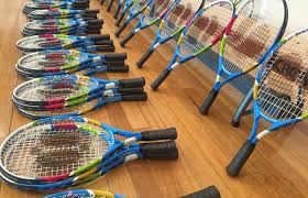 How To Select The Right Size Kids Tennis Racquet For Your Child