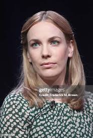 2,933 Laura Main Photos & High Res Pictures