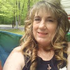 Can chickens learn to prefer certain songs?