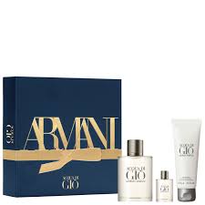 An intensely sensual men's fragrance collection with citrus notes. Armani Acqua Di Gio Pour Homme Eau De Toilette Spray 50ml Gift Set Gifts Sets
