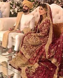 What A Beautiful Bride By Dr Haroon In 2020 Pakistani Bridal Wear Desi Wedding Bride Portrait