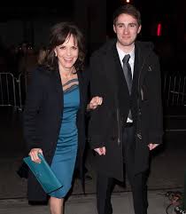 He was previously married to ally sheedy. Stars Who Have Lgbtq Kids Mom Com