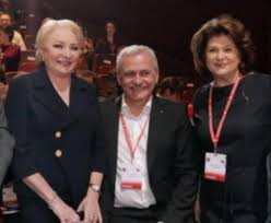 7 mayıs 2012 tarihinde çevre ve orman bakanı (şimdiki çevre ve i̇klim değişikliği bakanı) olarak atandı. AltÄƒ MincinÄƒ Rovana Plumb Are DouÄƒ Apartamente In BucureÈ™ti Dar La Unul Are CotÄƒ Parte Zero Iar La Al Doilea 5 8 Document