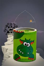 Laterne Selber Basteln 42 Einfache Vorlagen Und Ideen Zum Martinstag Laternen Basteln Laterne Basteln Vorlagen Kinderleichte Laternen Basteln