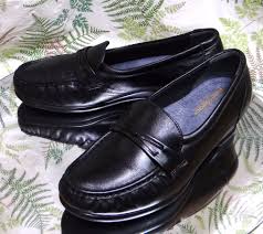 Sas Black Leather Loafers Slip Ons Dress Comfort Walking Shoes Womens Sz 6 5 W Dress Shoes Men Black Leather Loafers Black Leather