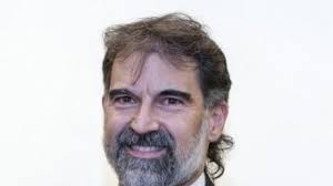 Relleu pactat a la presidència d'Òmnium Cultural